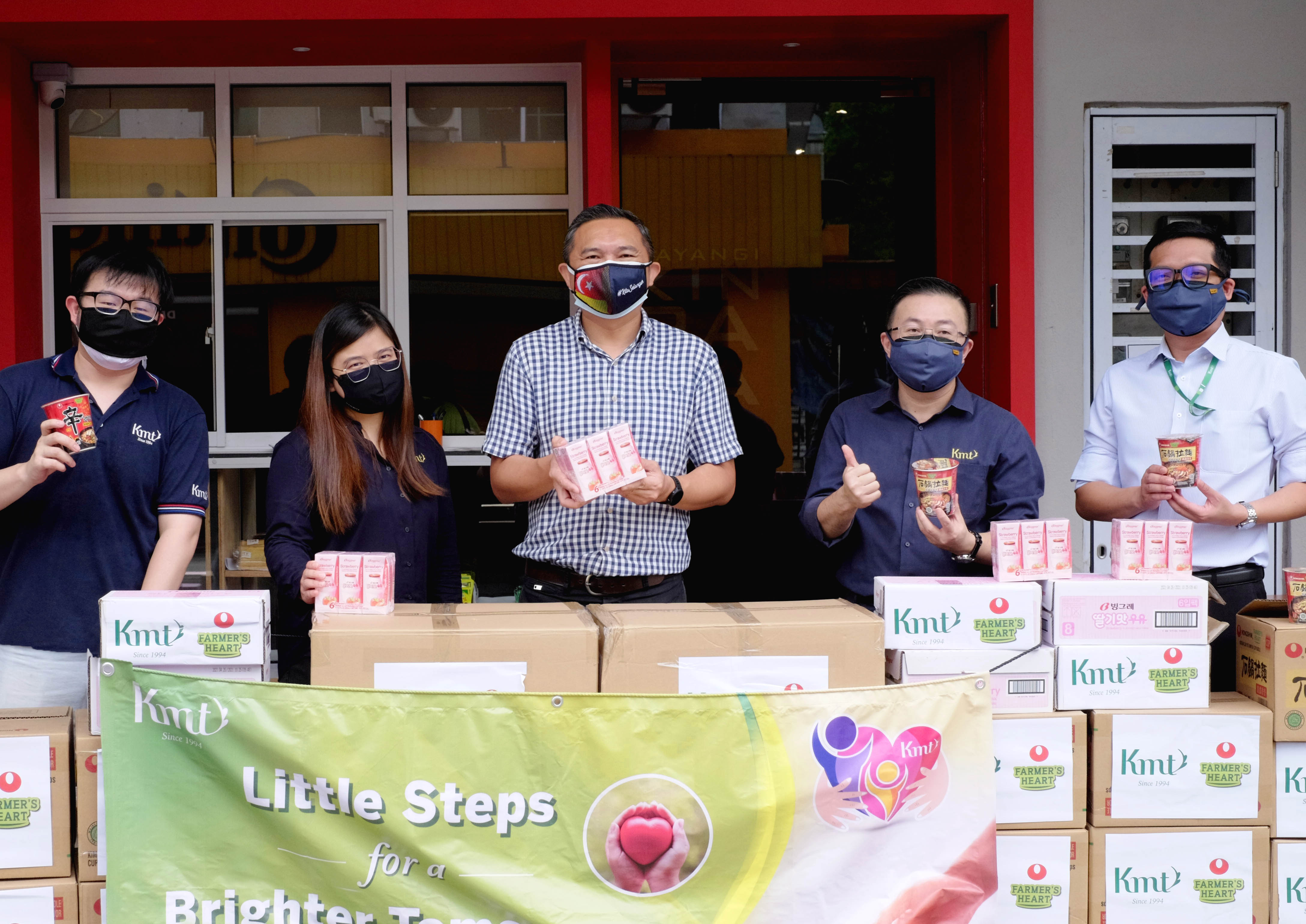 2021 Sep – KMT supporting the needy communities through Y.B. Tuan Ng Suee Lim